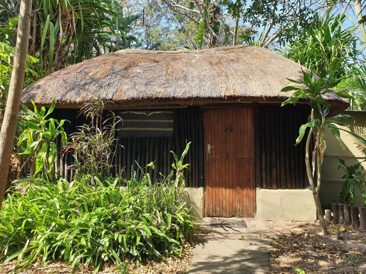Pumusa Bushcamp Hluhluwe Exteriör bild