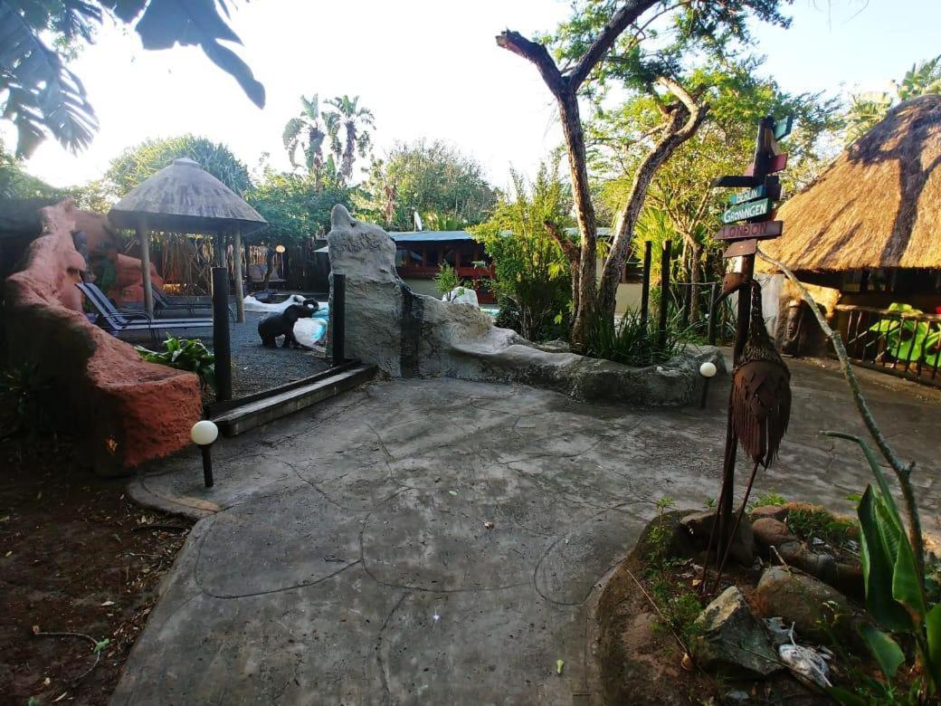 Pumusa Bushcamp Hluhluwe Exteriör bild