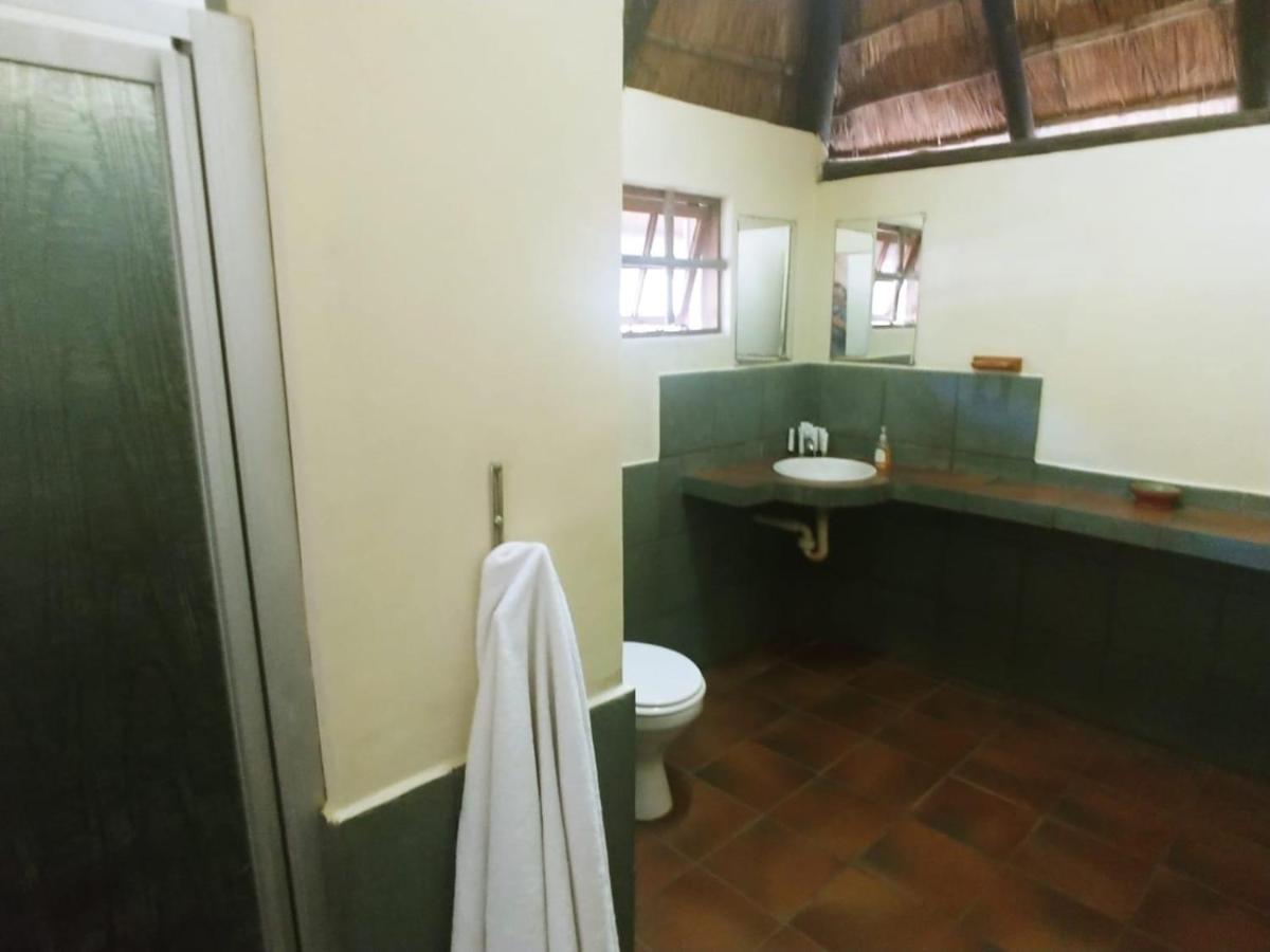 Pumusa Bushcamp Hluhluwe Exteriör bild