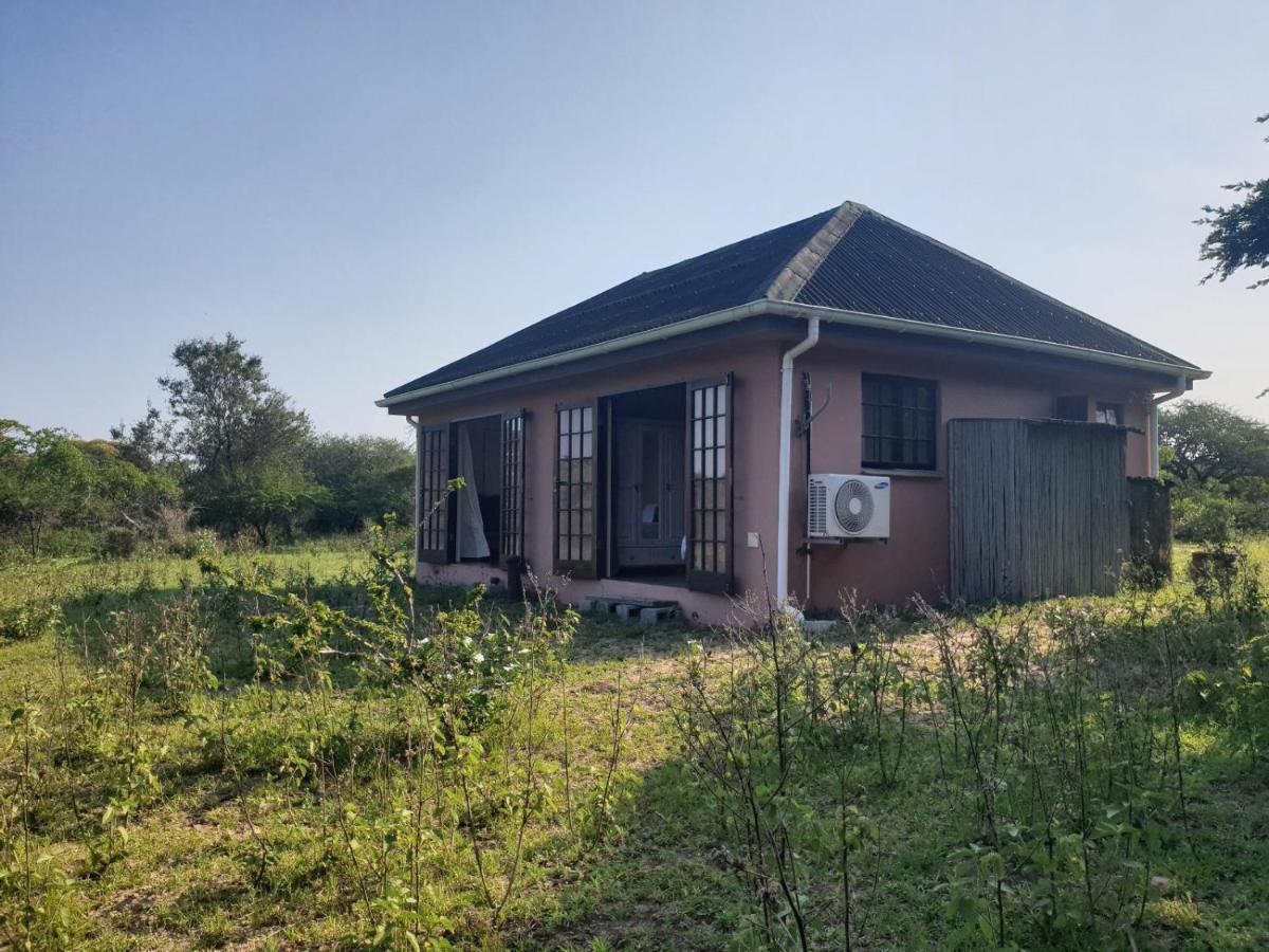 Pumusa Bushcamp Hluhluwe Exteriör bild